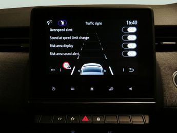 Renault Clio 1.6 E-TECH techno (145 ps) - PARK ASSIST - REVERSE CAM - NAV