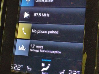 Volvo XC40 2.0 B4 MHEV R-Design Pro (197 ps) - PARK ASSIST - LED - HEATED S