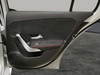 Mercedes-Benz A Class 1.5 A180d AMG Line (Executive) 7G-DCT (116 ps) - SELF PARK - REV