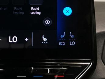 Volkswagen ID.3 Pro 58kWh (204 ps) - HEATED STEERING - BLIND SPOT ASSIST - LANE 
