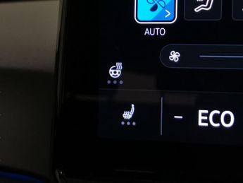 Volkswagen ID.3 Pro 58kWh (204 ps) - HEATED STEERING - BLIND SPOT ASSIST - LANE 