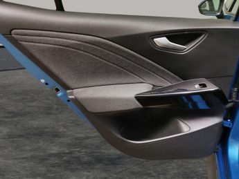 Volkswagen ID.3 Pro 58kWh (204 ps) - HEATED STEERING - BLIND SPOT ASSIST - LANE 