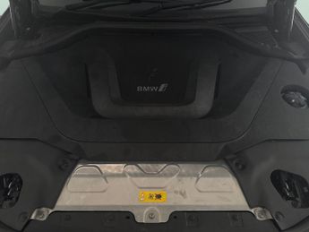 BMW iX3 80kWh M Sport Pro (286 ps) - HUD - PARK ASSIST - HK AUDIO