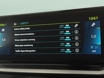 Peugeot E-2008 50kWh GT (7kW Charger) (136 ps) - LED - REVERSE CAM - NAV