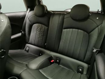 Mini Electric Hatch Cooper SE 32.6kWh Level 3 (184 ps) - HEATED SEATS - INTERIOR LIG