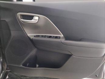 Kia Niro 64kWh 2 (201 bhp) - REVERSE CAM - REGENERATIVE BRAKING PADDLES -