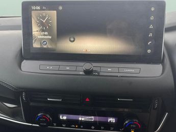 Nissan Qashqai 1.3 DIG-T MHEV N-Connecta XTRON (158 ps) - LED - REVERSE CAM - N