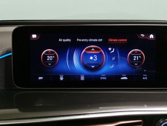 Mercedes-Benz EQC EQC 400 80kWh AMG Line (Premium) 4MATIC (408 ps) - LED - REVERSE