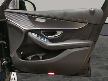 Mercedes-Benz EQC EQC 400 80kWh AMG Line (Premium) 4MATIC (408 ps) - LED - REVERSE