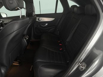 Mercedes-Benz GLC 2.1 GLC250d AMG Line (Premium Plus) G-Tronic 4MATIC (204 ps) - N