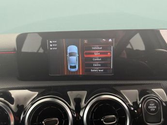 Mercedes-Benz A Class 1.3 A250e 15.6kWh AMG Line Plug-in 8G-DCT (218 ps) - HEATED LEAT