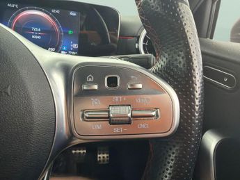 Mercedes-Benz A Class 1.3 A250e 15.6kWh AMG Line Plug-in 8G-DCT (218 ps) - HEATED LEAT