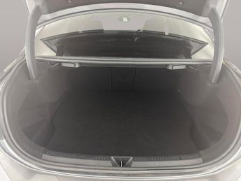 Mercedes-Benz A Class 1.3 A250e 15.6kWh AMG Line Plug-in 8G-DCT (218 ps) - HEATED LEAT