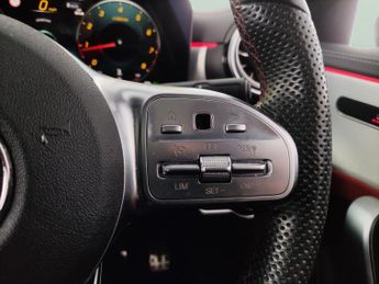 Mercedes-Benz CLA 1.3 CLA180 AMG Line Night Edition (Premium Plus) Coupe 7G-DCT (1