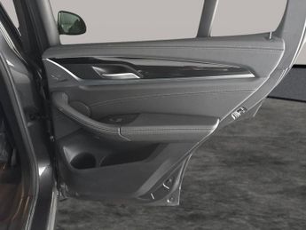 BMW iX3 80kWh Premier Edition (286 ps) - PAN ROOF - DRIVING ASSISTANT - 
