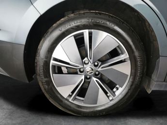 Skoda Enyaq iV 62kWh 60 (179 ps) - NAV - LEATHER - WIFI