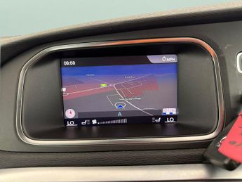 Volvo V40 1.5 T2 GPF Momentum Nav Plus (122 ps) - WINTER PACK