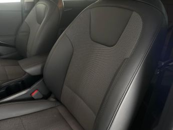 Kia Niro 64.8kWh 3 (201 bhp) - HEATED STEERING - BLIND SPOT ASSIST - LANE