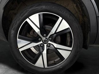 Volvo XC40 1.5h T4 Recharge 10.7kWh Plus Plug-in (211 ps) - CLIMATE PACK - 