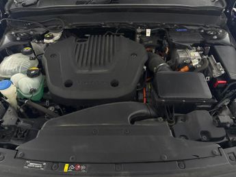 Volvo XC40 1.5h T4 Recharge 10.7kWh Plus Plug-in (211 ps) - CLIMATE PACK - 