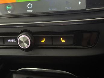 MG Mg5 61.1kWh Exclusive Long Range (156 ps) - NAV - LANE DEPARTURE  - 