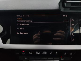 Audi A3 1.4 TFSIe 40 Sport Sportback Plug-in S Tronic 13kWh (204 ps) - L