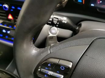 Hyundai Ioniq 38.3kWh Premium SE (136 ps) - HEAT AND COOL SEATS - LED - REVERS