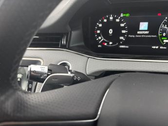 Land Rover Range Rover Evoque 1.5 P300e 12.2kWh R-Dynamic S Plug-in 4WD (309 ps) - REVERSE CAM