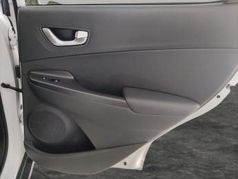 Hyundai Kona 64kWh Ultimate (10.5kW Charger) (204 ps) - REVERSE CAM - NAV - L