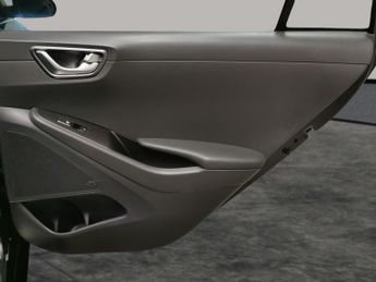 Hyundai Ioniq 38.3kWh Premium SE (136 ps) - HEAT AND COOL SEATS - LED - REVERS