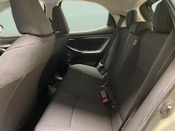 Toyota Yaris 1.5 VVT-h Icon E-CVT (116 ps) - AIR CON - AUTO HEADLIGHTS - DAB