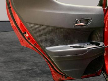 Toyota C-HR 1.8 VVT-h GPF Design CVT (122 ps) - LED - REVERSE CAM - NAV