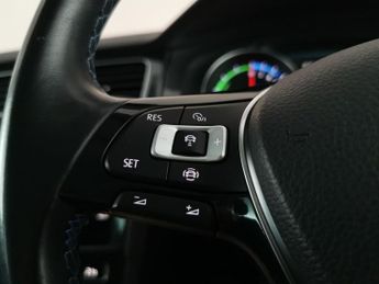 Volkswagen E-golf 35.8kWh e-Golf (136 ps) - LED - BLUETOOTH - PARK SENSORS