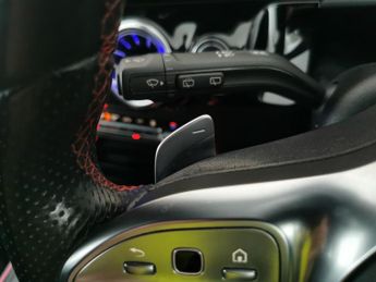 Mercedes-Benz EQA EQA 250 66.5kWh AMG Line (190 ps) - REVERSE CAM - NAV - ALCANTAR