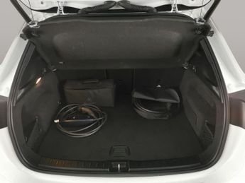 Mercedes-Benz EQA EQA 250 66.5kWh AMG Line (190 ps) - REVERSE CAM - NAV - ALCANTAR