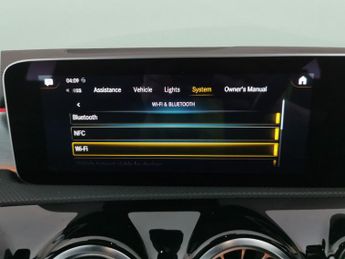 Mercedes-Benz A Class 2.0 A35 AMG (Premium Plus) SpdS DCT 4MATIC (306 ps) - ANDROID AU