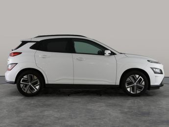 Hyundai Kona 64kWh Ultimate (10.5kW Charger) (204 ps) - REVERSE CAM - NAV - L