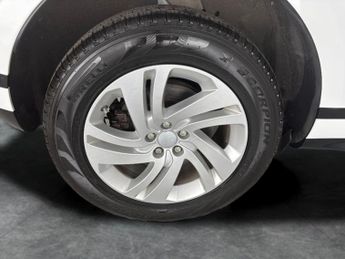 Land Rover Range Rover Evoque 1.5 P300e 12.2kWh R-Dynamic S Plug-in 4WD (309 ps) - REVERSE CAM