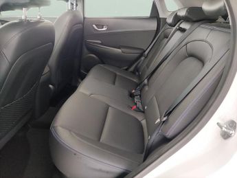 Hyundai Kona 64kWh Ultimate (10.5kW Charger) (204 ps) - REVERSE CAM - NAV - L