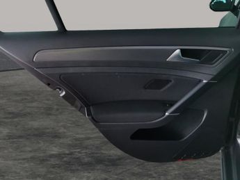 Volkswagen E-golf 35.8kWh e-Golf (136 ps) - LED - BLUETOOTH - PARK SENSORS