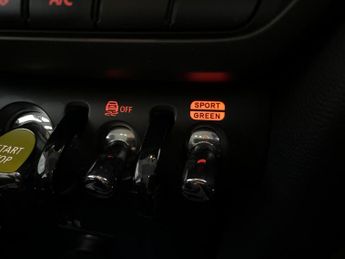Mini Countryman 1.5 10kWh Cooper SE Classic Plug-in ALL4 (222 ps) - CRUISE - DRI