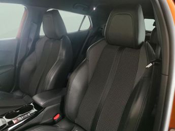 Peugeot 2008 1.2 PureTech GT EAT (130 ps) - REVERSE CAM - HEATED SEATS - NAV