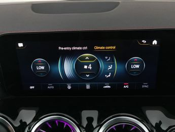 Mercedes-Benz EQA EQA 250 66.5kWh AMG Line (190 ps) - REVERSE CAM - NAV - ALCANTAR