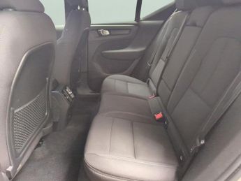 Volvo XC40 Recharge Twin 82kWh Plus AWD (408 ps) - BLACK ROOF RAILS