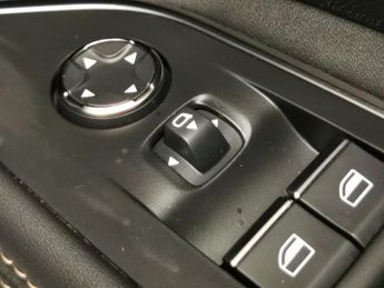 Peugeot 3008 1.6 14.2kWh GT Plug-in e-EAT (225 ps) - LANE DEPARTURE  - BLUETO