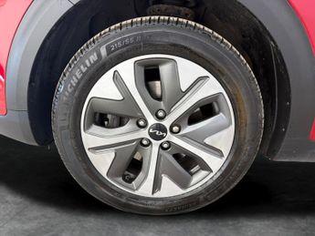 Kia Niro 64kWh 2 (201 bhp) - CRUISE - PADDLE SHIFT - 17IN ALLOYS