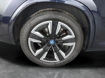BMW iX3 80kWh M Sport (286 ps) - DRIVING ASSISTANT - 360 CAM - PARK ASSI