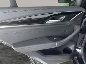 BMW iX3 80kWh M Sport (286 ps) - DRIVING ASSISTANT - 360 CAM - PARK ASSI