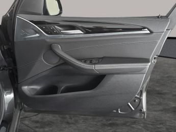 BMW iX3 80kWh Premier Edition (286 ps) - PAN ROOF - DRIVING ASSISTANT - 