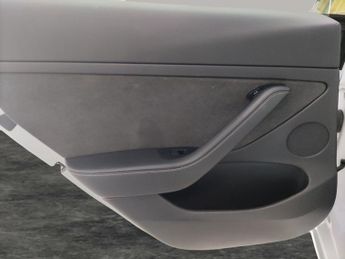 Tesla Model 3 (Dual Motor) Long Range 4WDE (346 ps) - HEATED WHEEL - KEYLESS